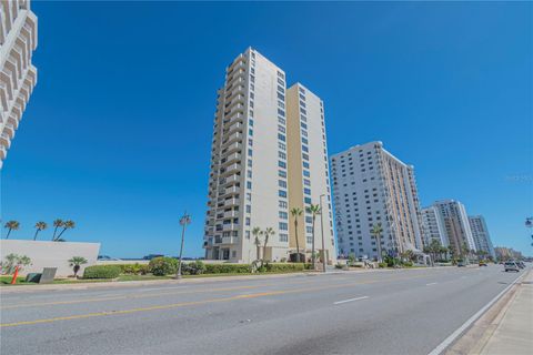 A home in DAYTONA BEACH SHORES