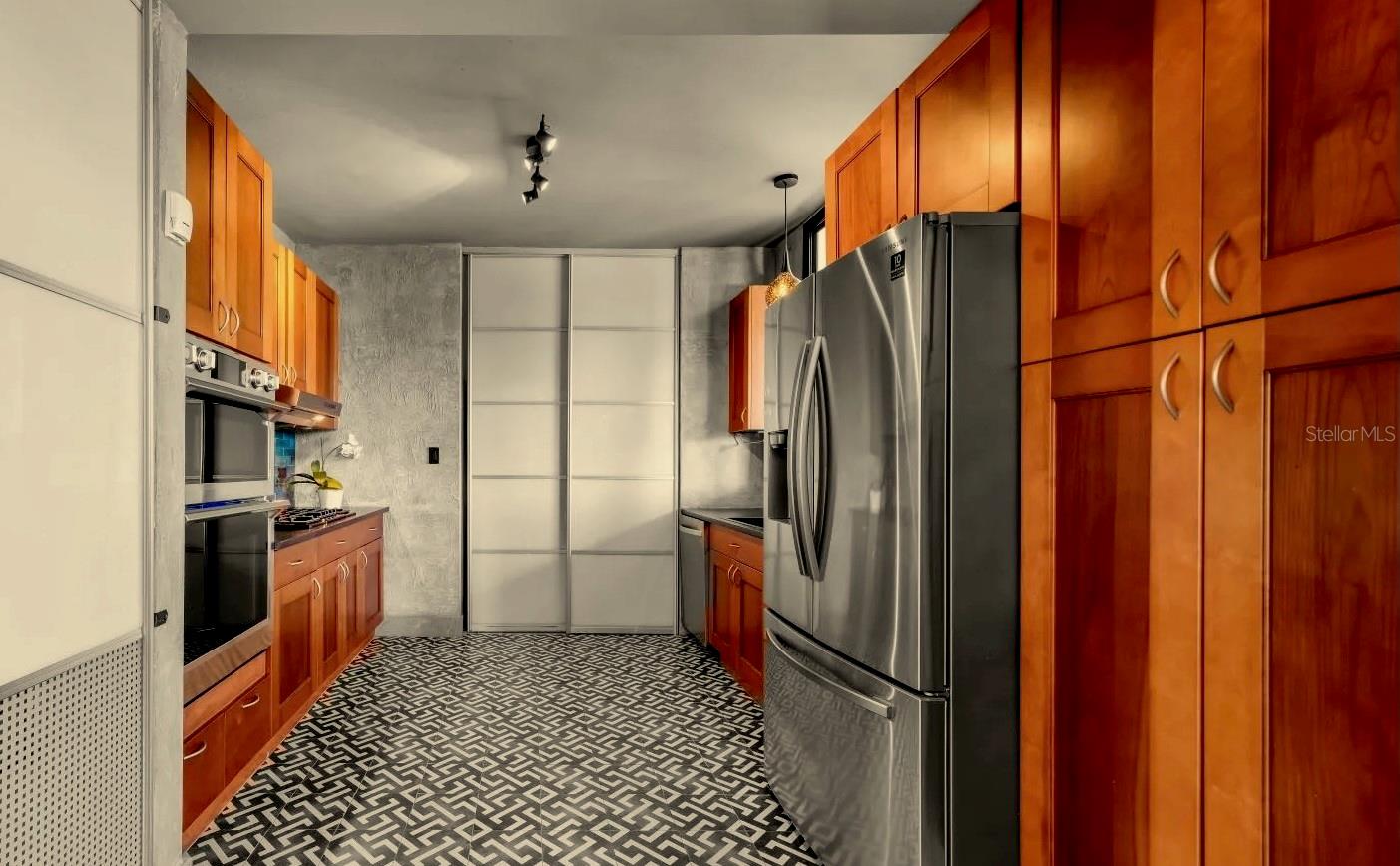 RIOMAR VILLAGE - Residential