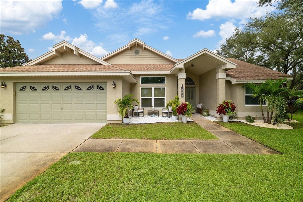 Photo of 1650 Winners Circle, Tarpon Springs, FL 34689 (MLS # TB8544800)