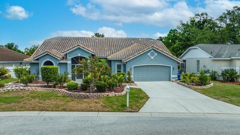 Photo of 5321 Gardens Dr, Sarasota, FL 34243 (MLS # TB8500945)
