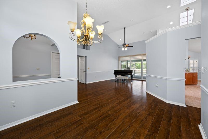 PALM WEST - Residential