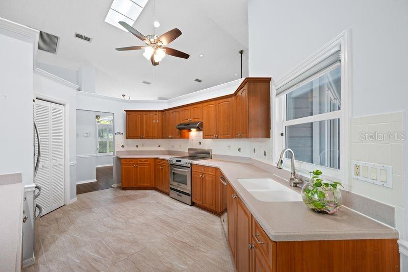 PALM WEST - Residential