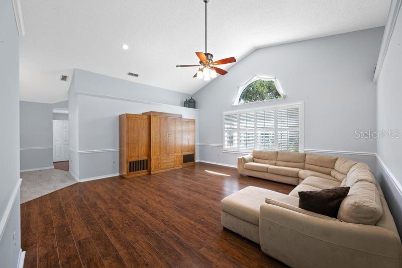 PALM WEST - Residential