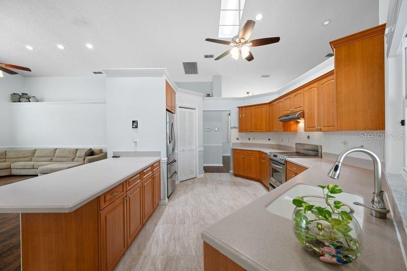 PALM WEST - Residential