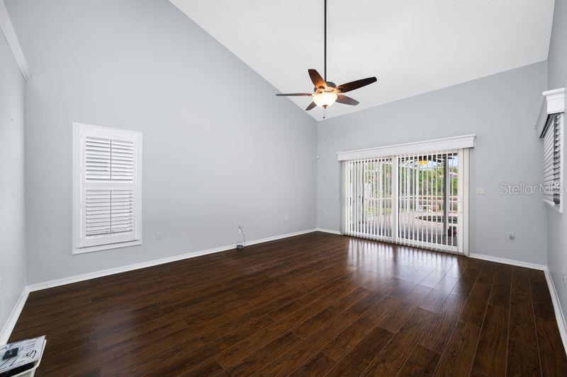 PALM WEST - Residential