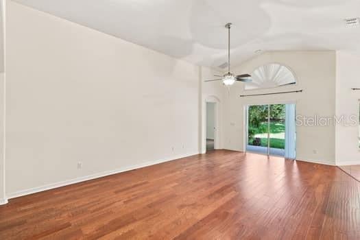 515 E VICTORIA TRAILS BOULEVARD