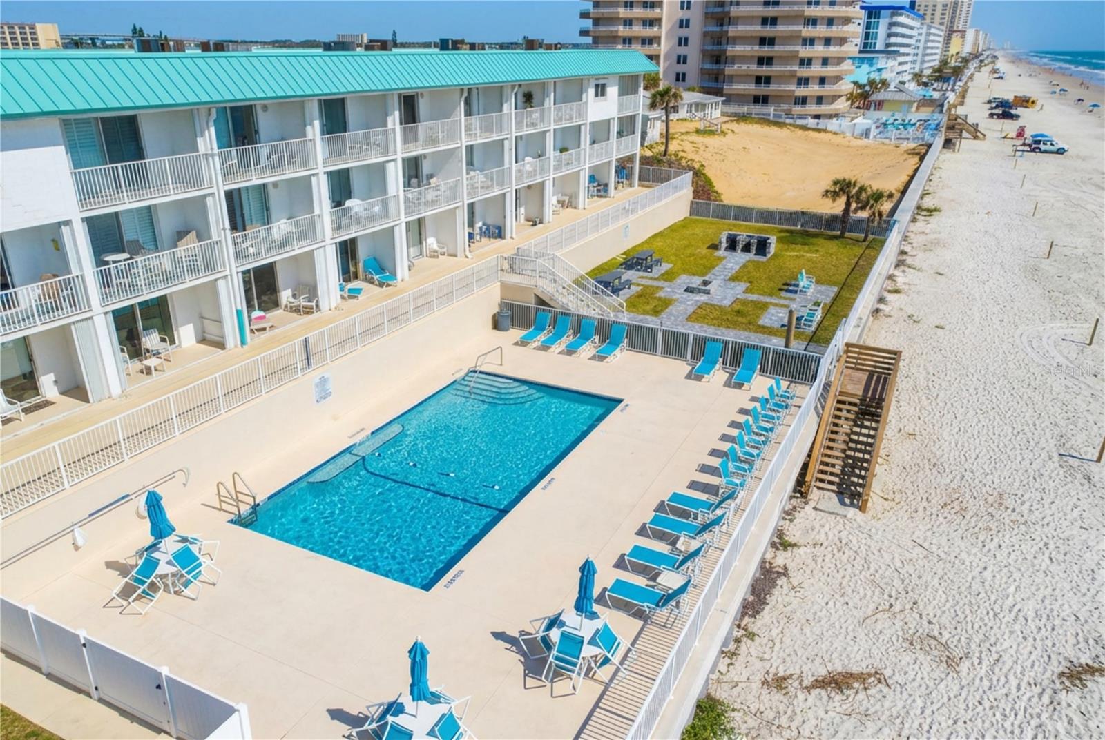 CURRAN SHORES SOUTH - Residential