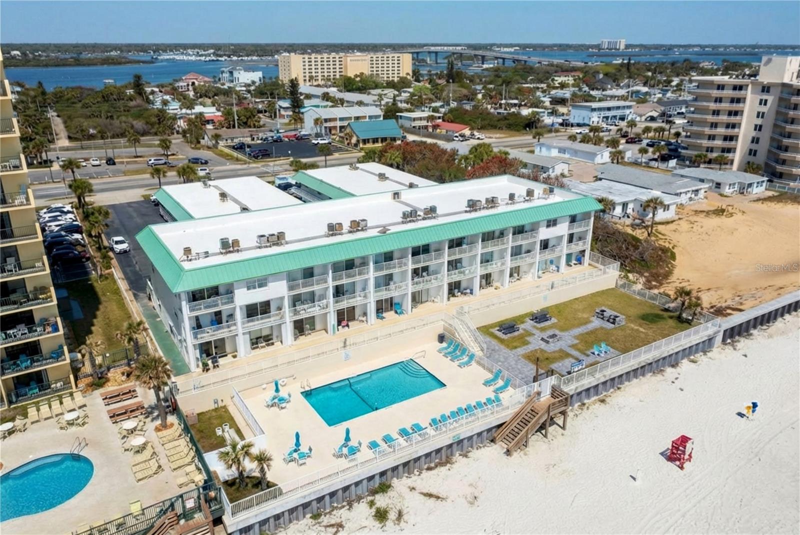 CURRAN SHORES SOUTH - Residential