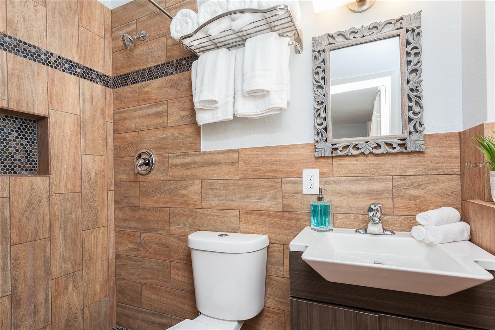 DELANEY TERRACE FIRST ADD - Residential Lease
