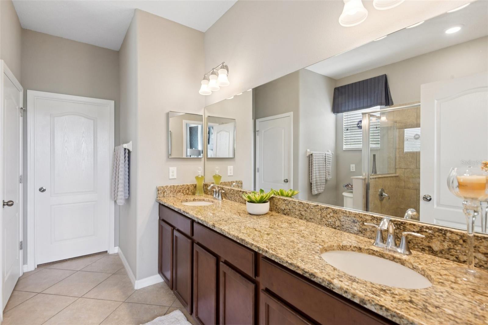 VILLAGES/TRINITY LAKES - Residential