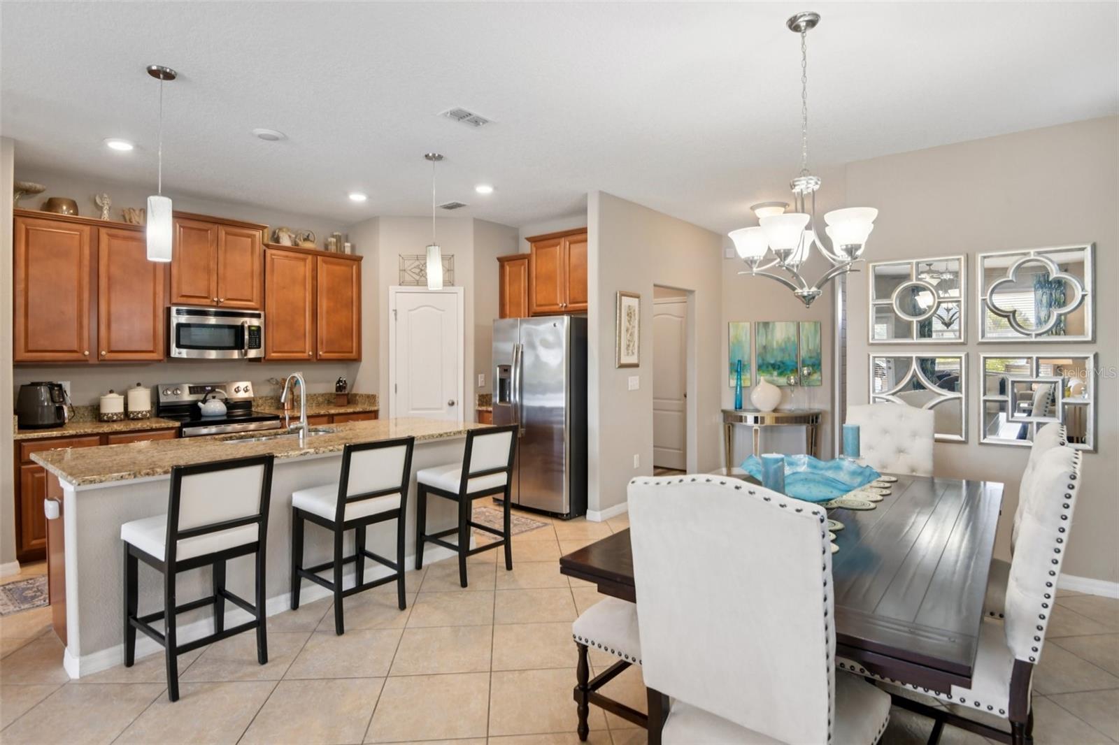 VILLAGES/TRINITY LAKES - Residential