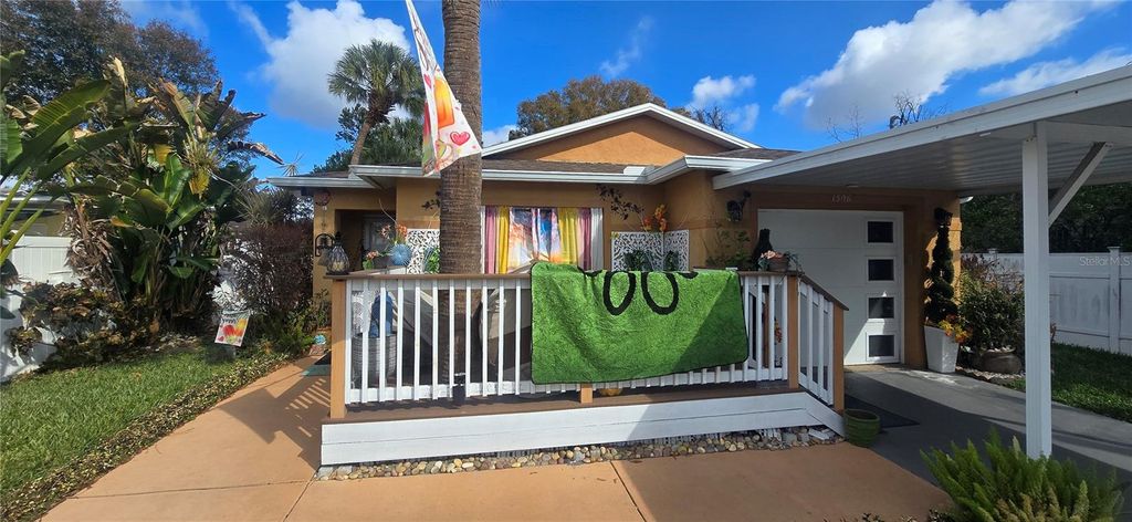 Photo of 1506 E 28th Avenue, Tampa, FL 33605 (MLS # O6385126)