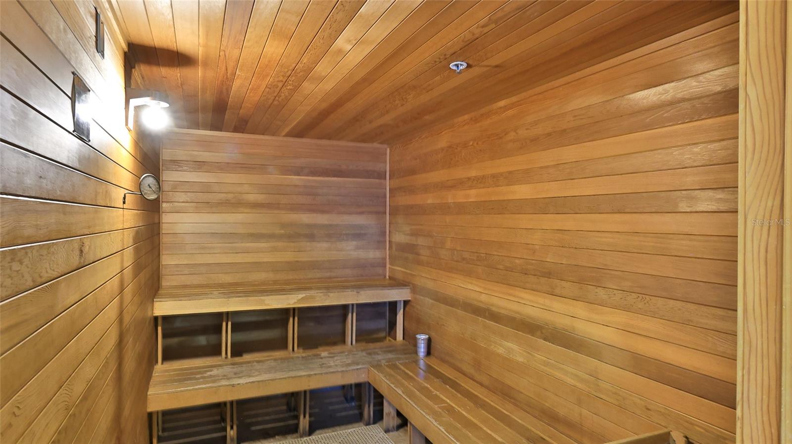 HARBOUR HOUSE AT HARBOUR VILLAGE - Residential