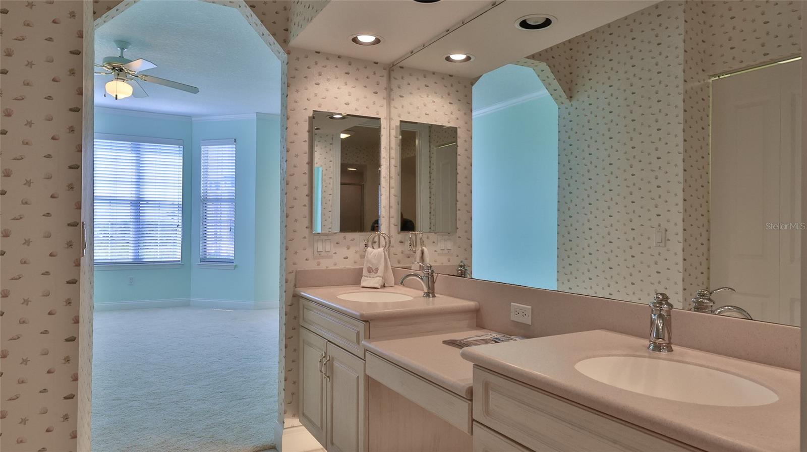 HARBOUR HOUSE AT HARBOUR VILLAGE - Residential