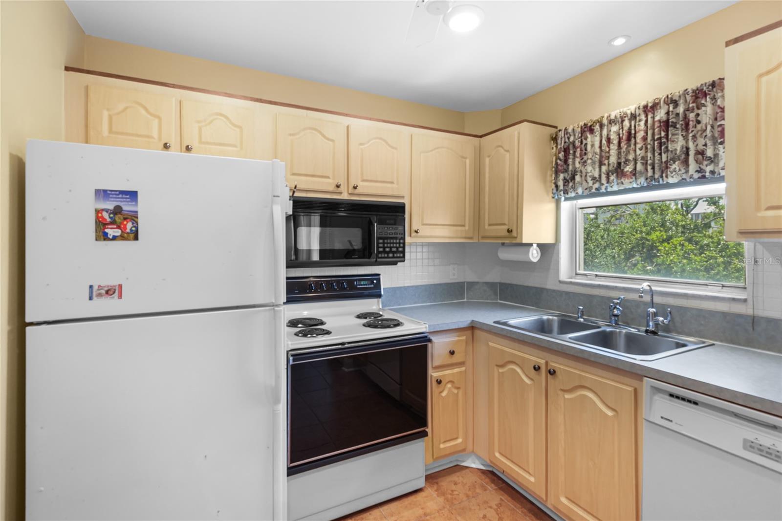 IRONWOOD EIGHTH - Residential