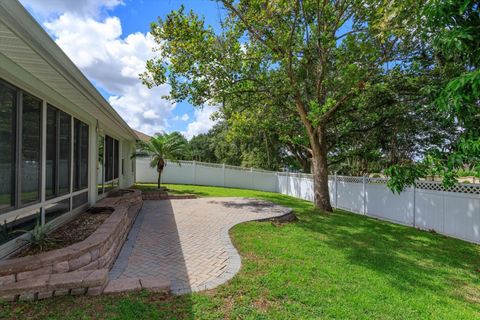 A home in LAKELAND