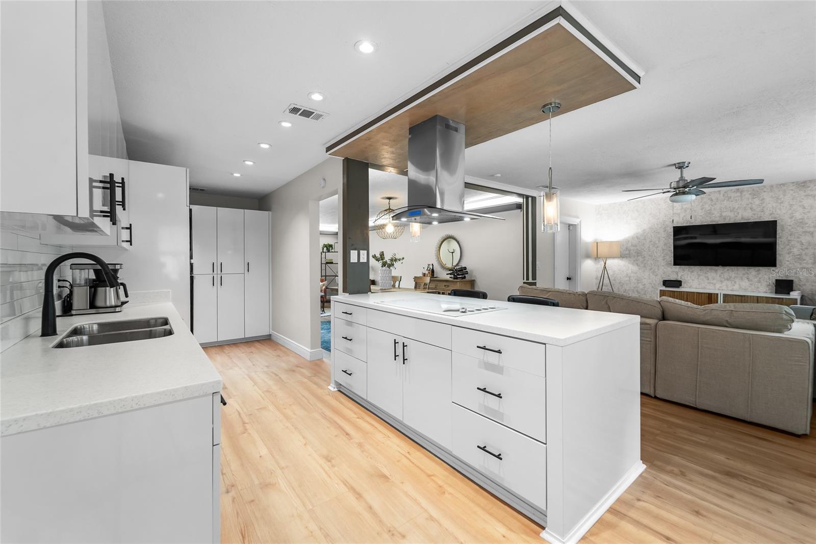 GOLFLAND OF TAMPAS NORTH SIDE - Residential