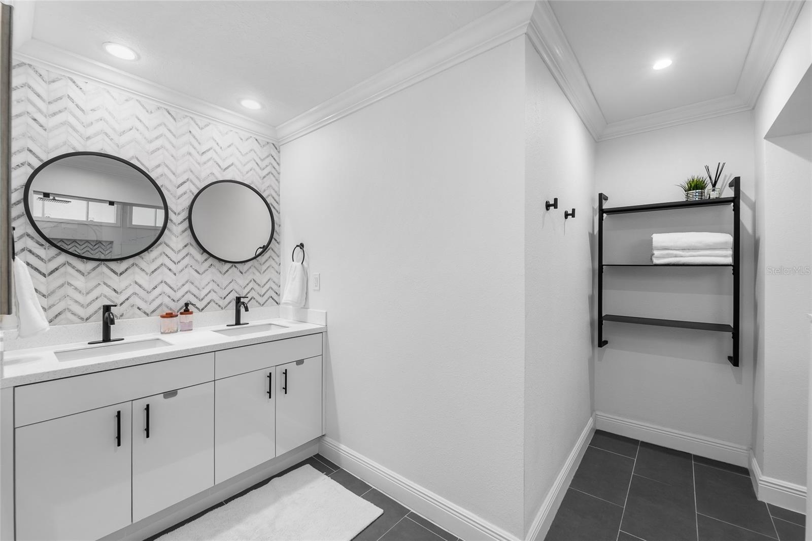 GOLFLAND OF TAMPAS NORTH SIDE - Residential