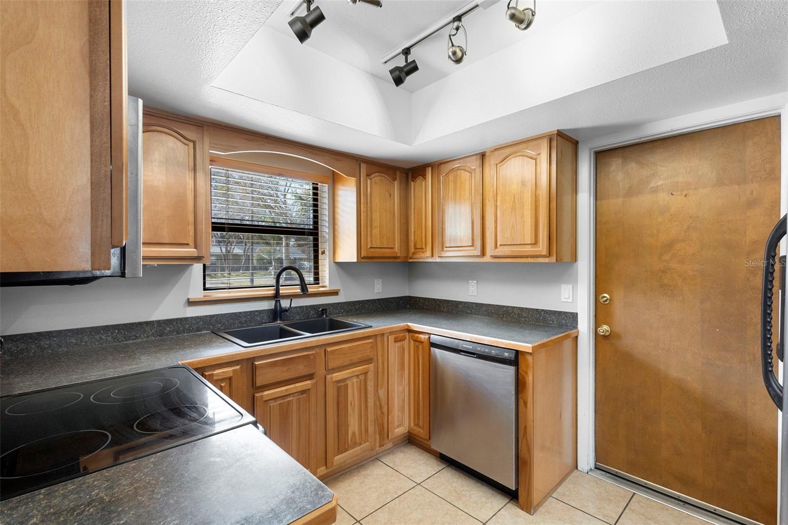 PLANTATION ESTATES UNIT 09 - Residential