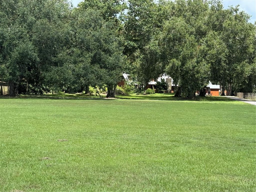 Photo of 2635 N Dover Road, Dover, FL 33527 (MLS # TB8415536)