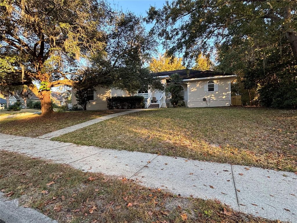 Photo of 5520 NW 80th Avenue, Gainesville, FL 32653 (MLS # GC535691)