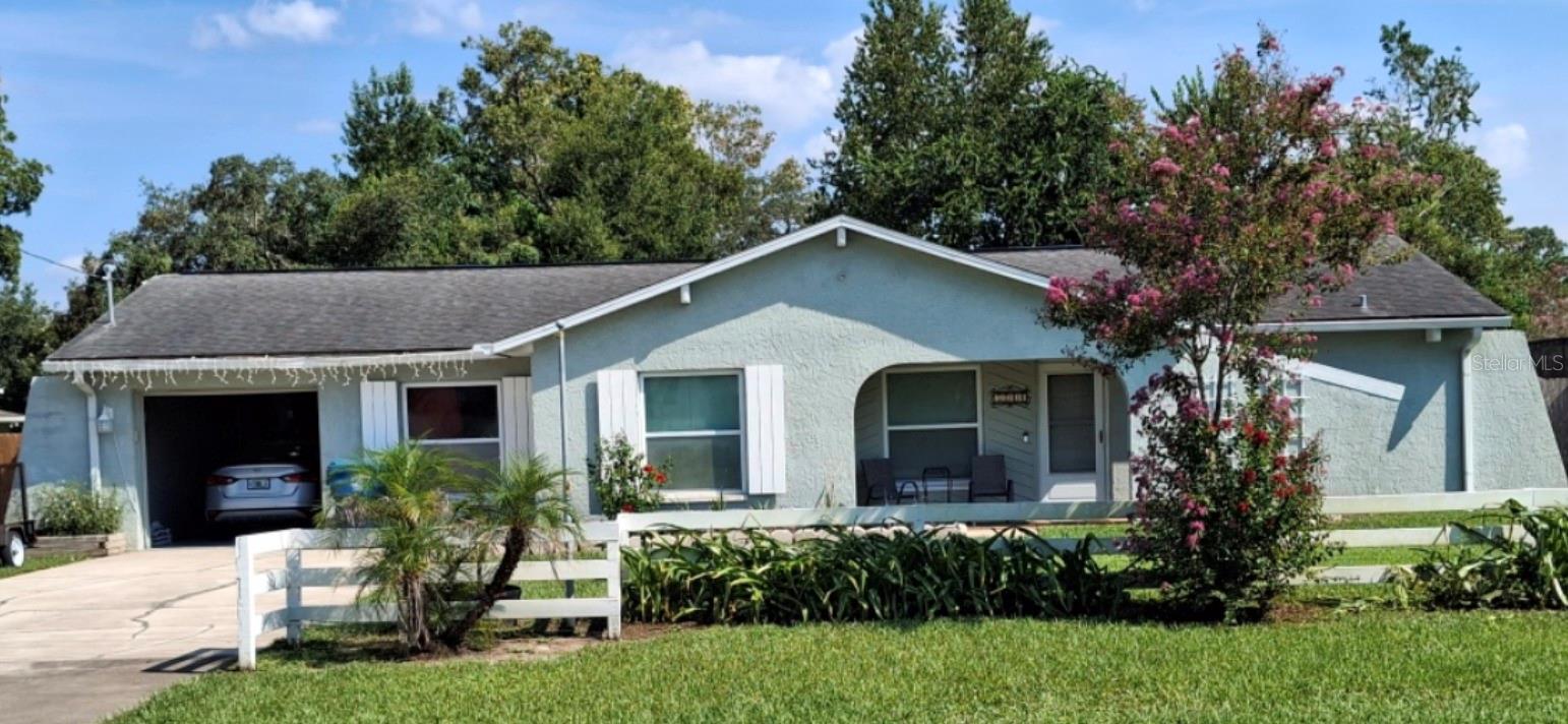 Hot Deal in Spring Hill – 2-Bed, 2-Bath Home with Screened Pool for Just $234,999
This well-maintained 2-bedroom, 2-bathroom home offers incredible value at a price that’s hard to beat. With 1,105 sq ft of living space and a spacious 10,000 sq ft lot, this property features a private screened-in pool, perfect for relaxing or entertaining.
Inside, you'll find new flooring throughout, updated ceiling fans, and energy-efficient windows that help keep utility costs low. The roof and HVAC system are both in great shape, so you can move in with peace of mind and no big-ticket repairs.
Located in a quiet neighborhood in Spring Hill, you're just minutes from shopping, dining, parks, and the beautiful Gulf Coast beaches. Whether you're looking for a primary home, a vacation property, or an investment opportunity, this home checks all the boxes.
At just $234,999, this one won’t last long. Homes in this condition, at this price, are rare. Schedule your showing today before it’s gone.