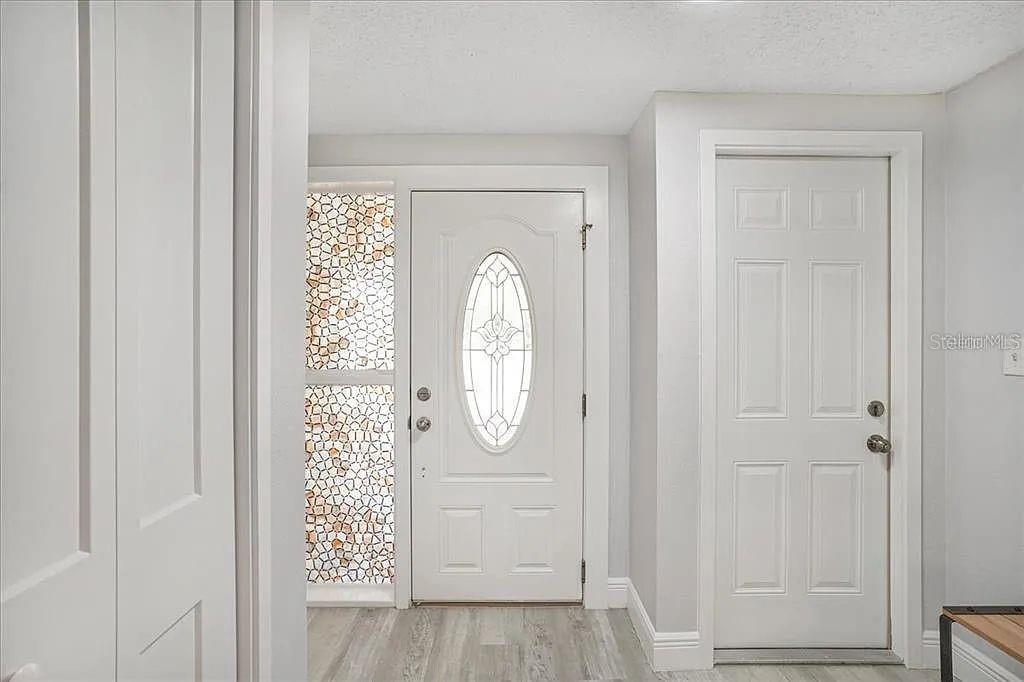 FLOR A MAR SEC C07 ADD 02 - Residential Lease