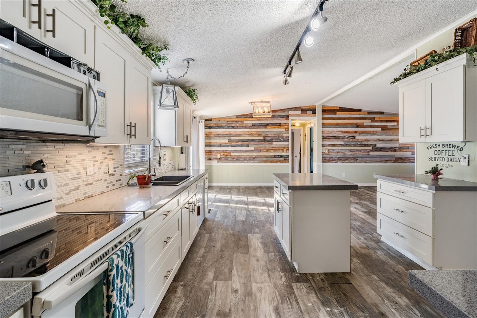 EL PICO UNREC - Residential