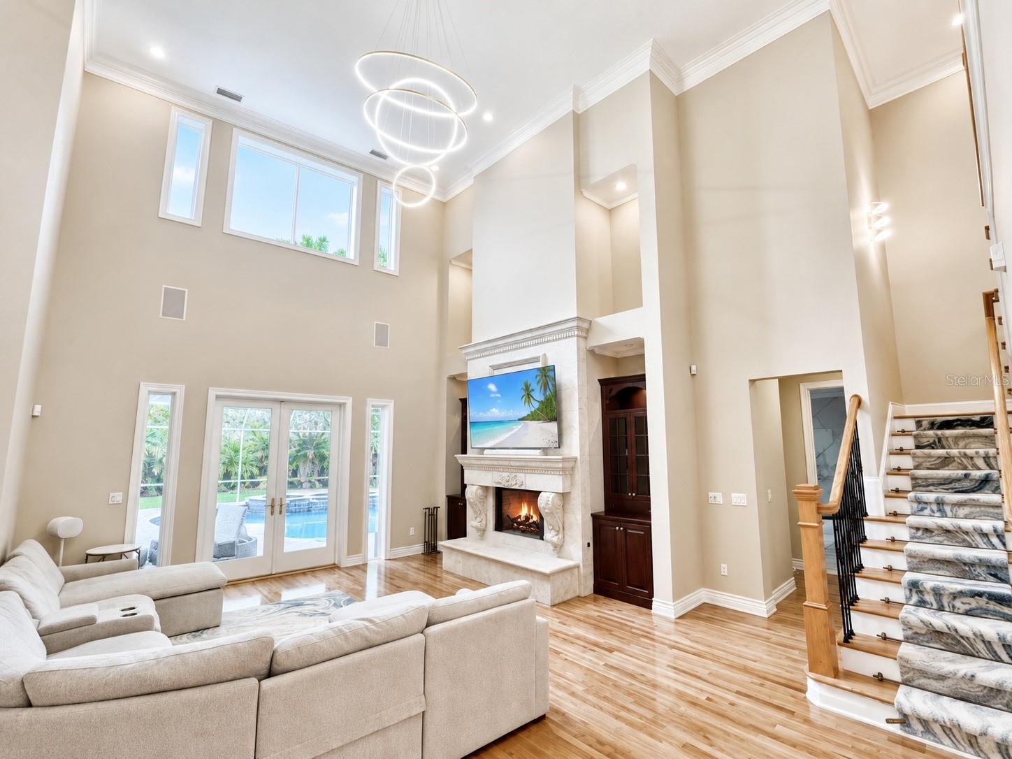 2280 MACKENZIE COURT