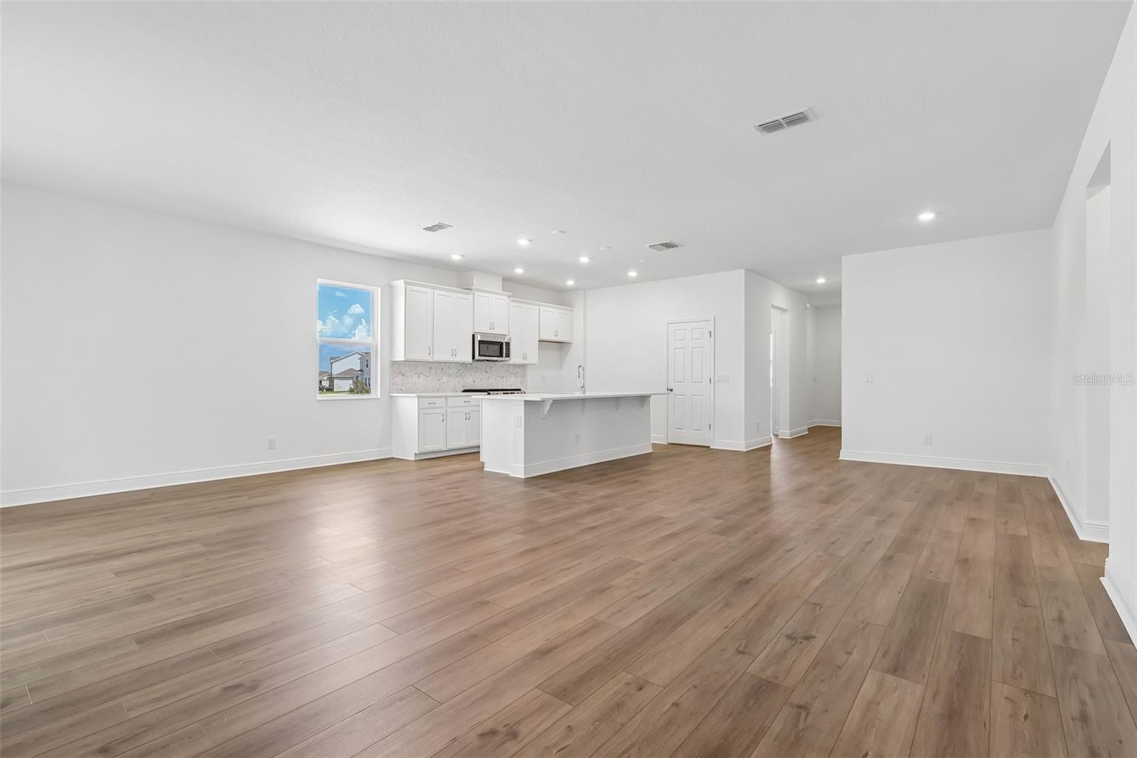 436 LEMONGRASS ROAD