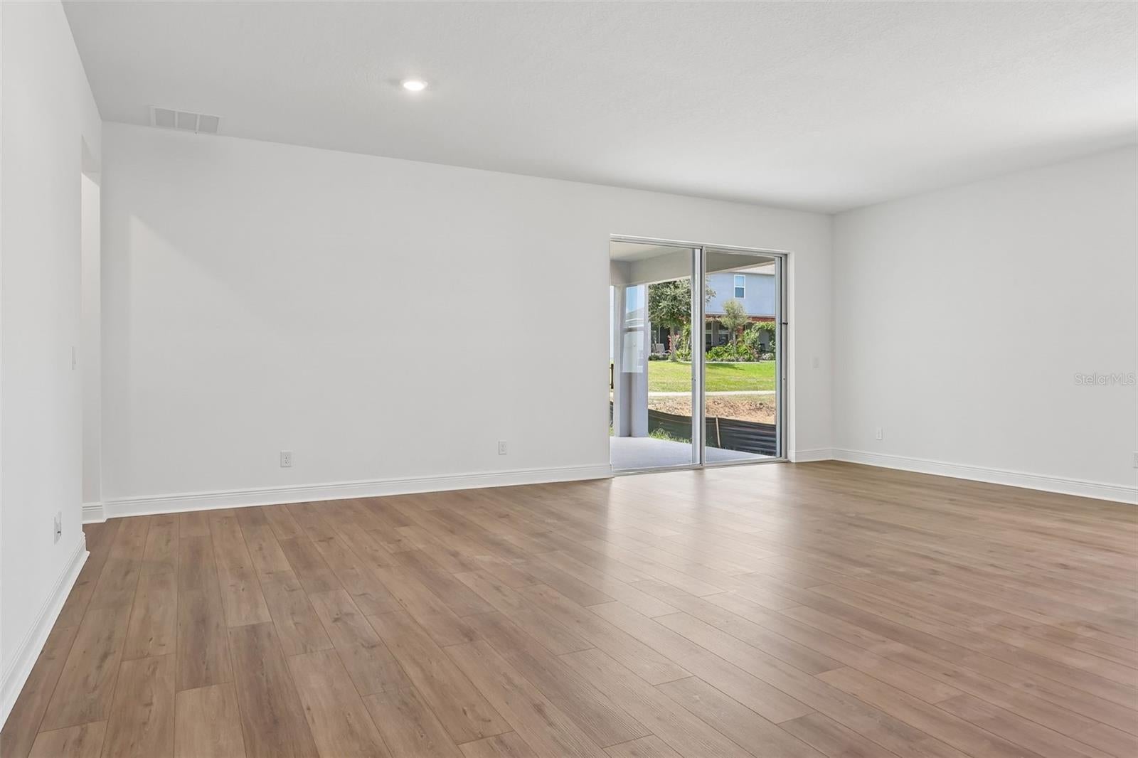 436 LEMONGRASS ROAD
