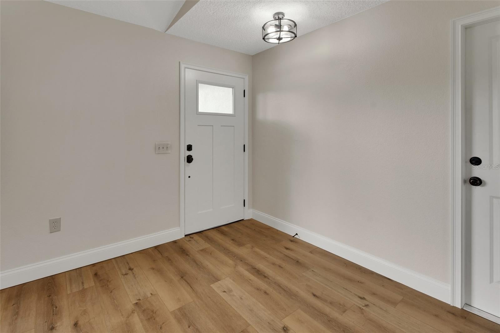 1251 SEMINOLE DRIVE
