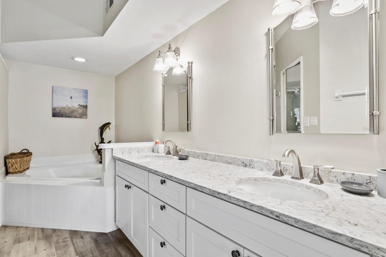 LAUREL OAKS AT EAST LAKE - Residential Lease