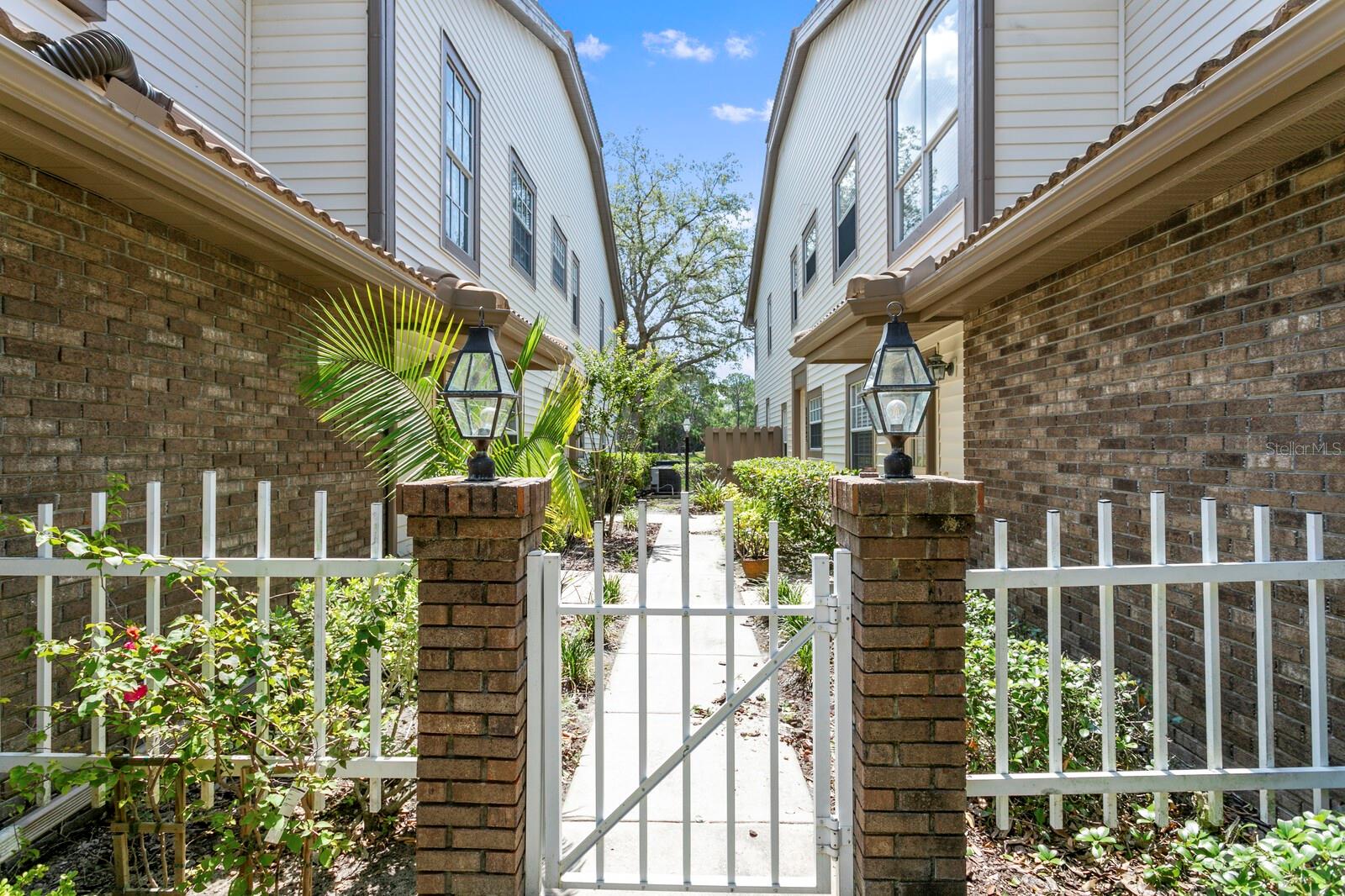 LAUREL OAKS AT EAST LAKE - Residential Lease