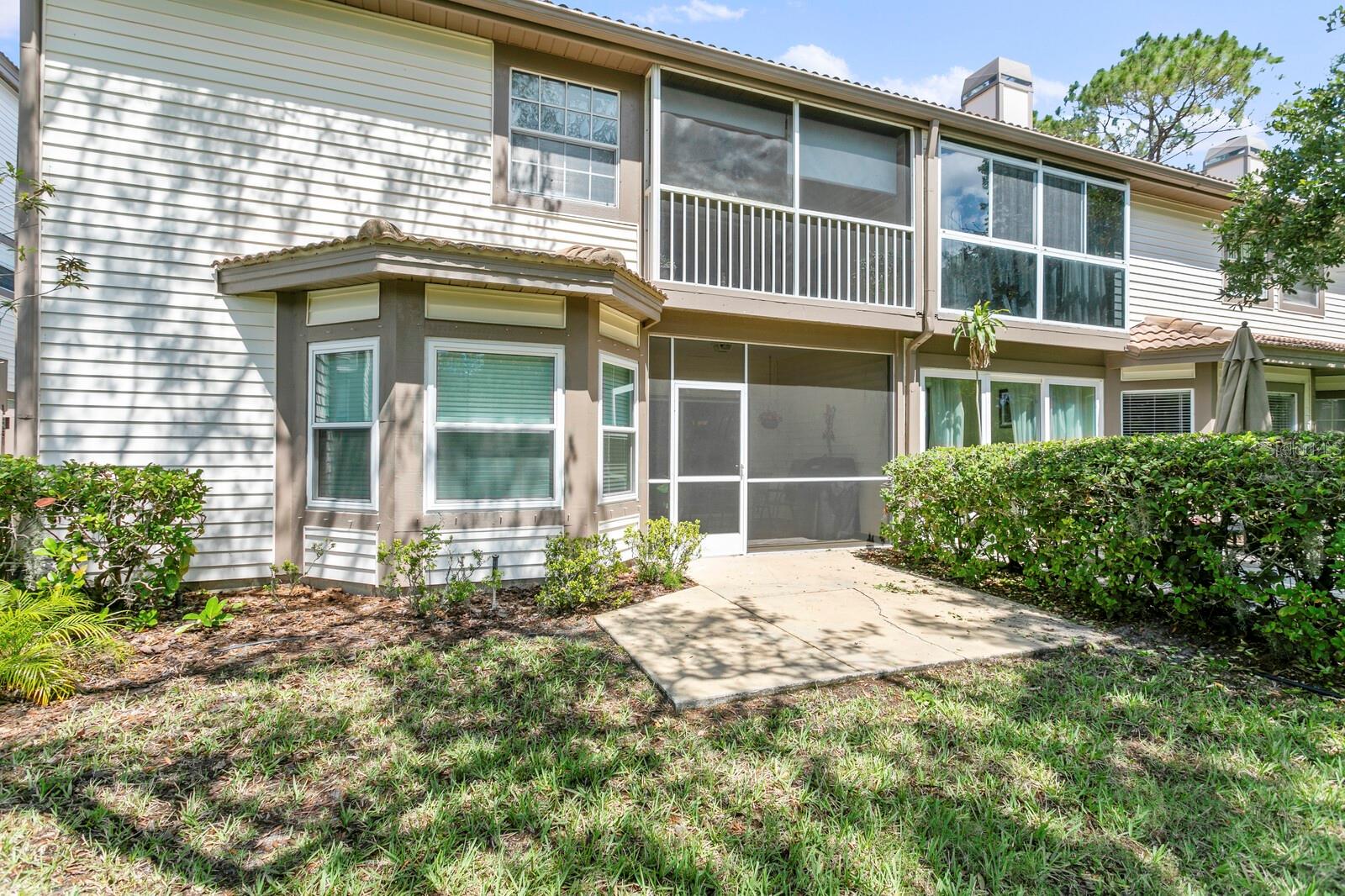 LAUREL OAKS AT EAST LAKE - Residential Lease