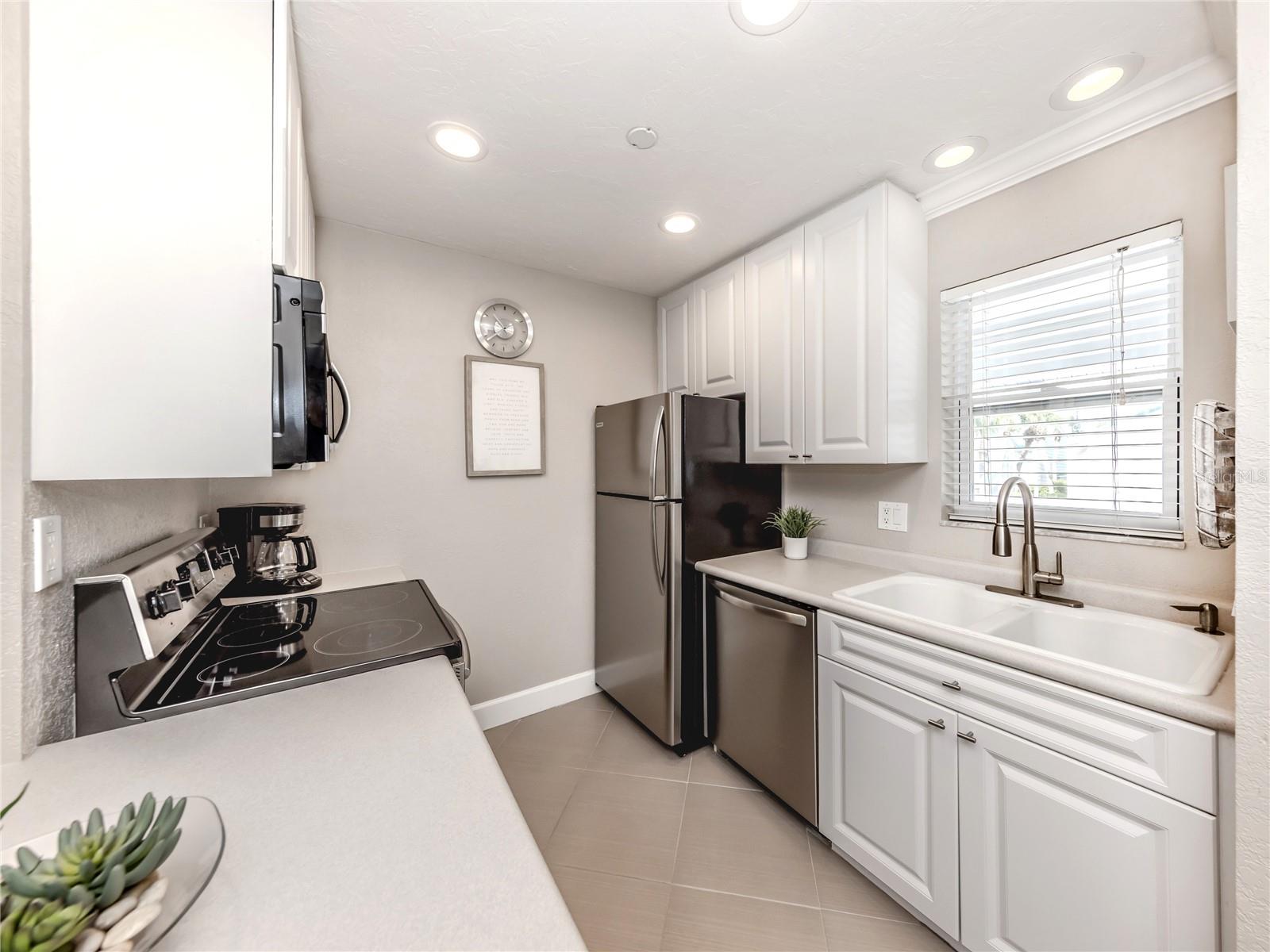 5669 MIDNIGHT PASS ROAD 308
