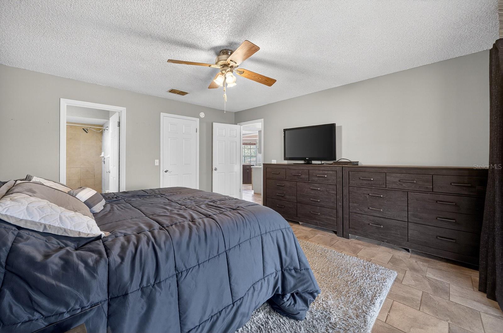 WEDGEWOOD CLUB ADD 01 - Residential