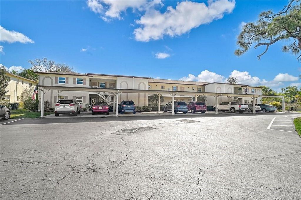 Photo of 2875 Swifton Drive #58, Sarasota, FL 34231 (MLS # A4685562)