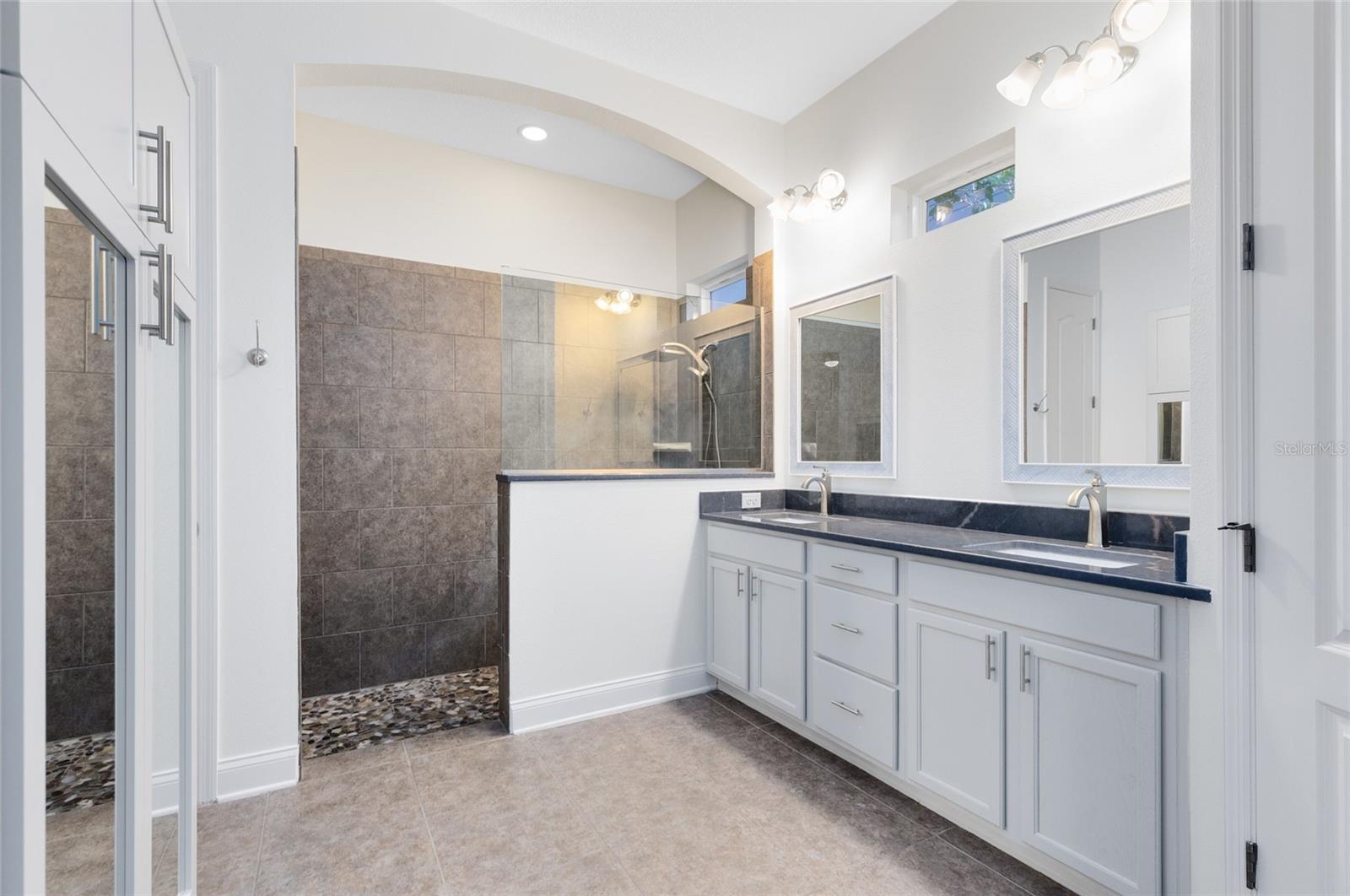 LAUREATE PARK - Residential Lease