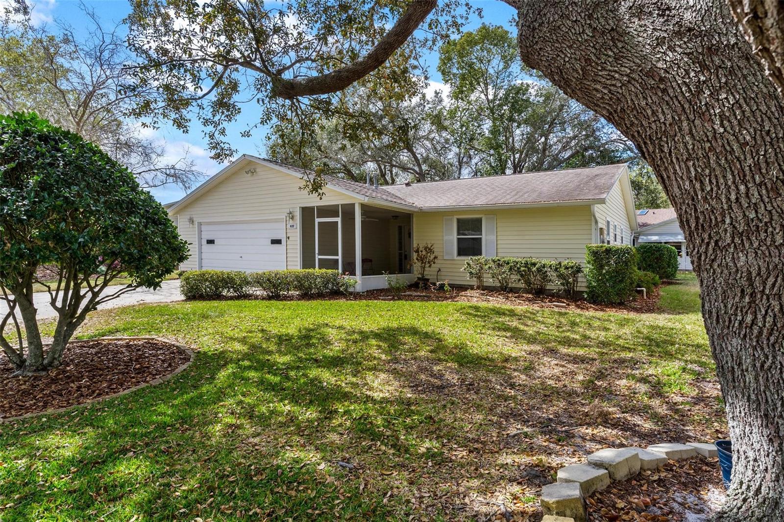 822 DUNDEE CIRCLE 822