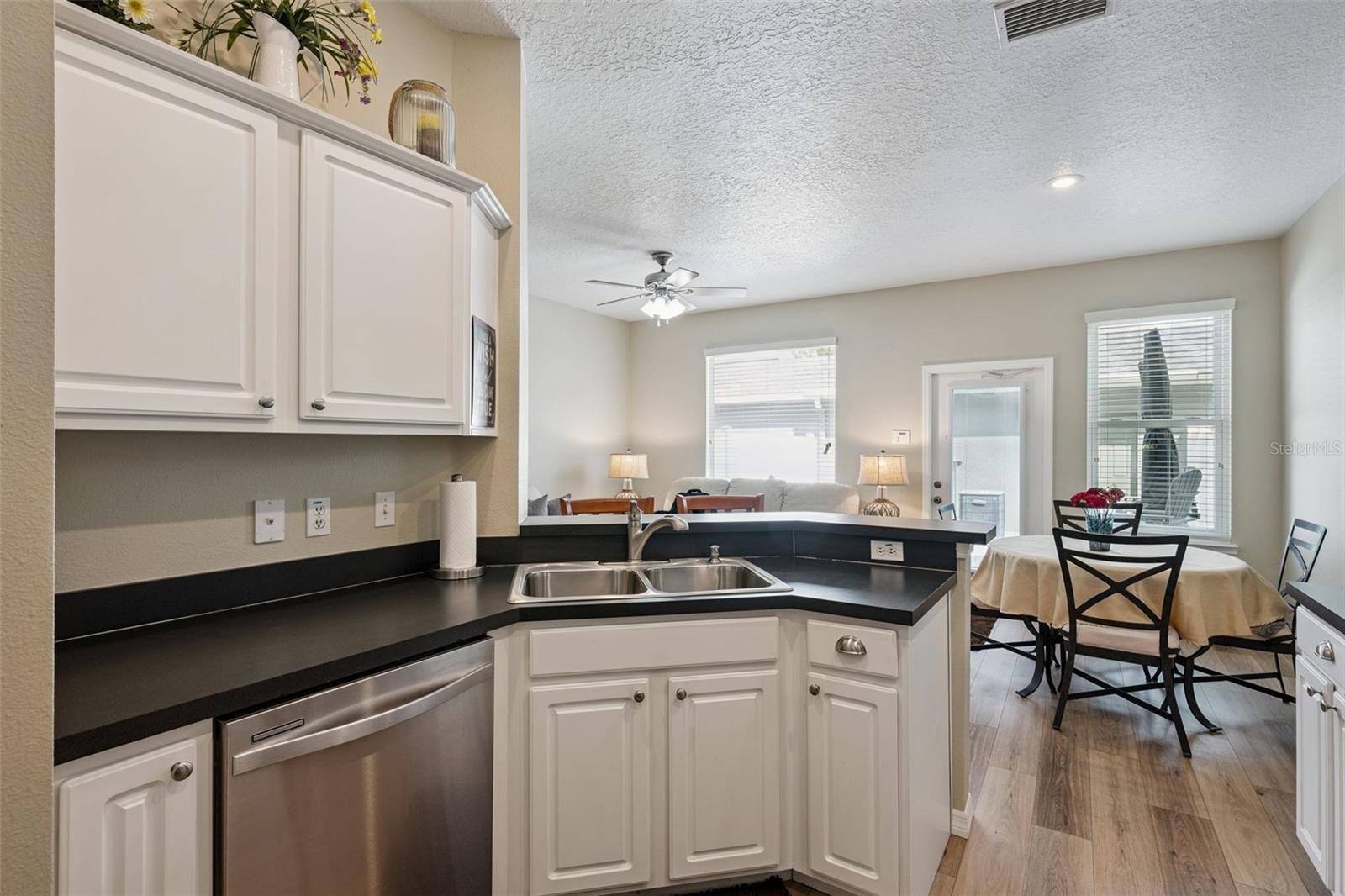 LAKES/WINDERMERE-LK REAMS TWHM - Residential
