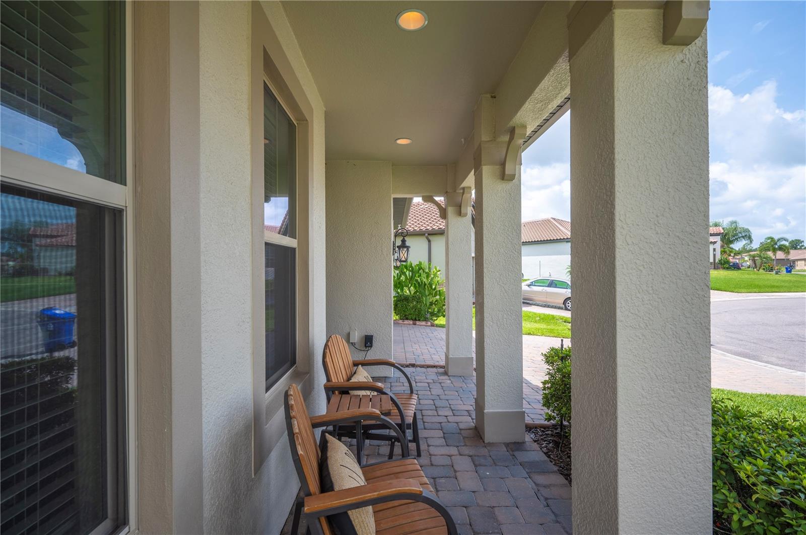 4124 PRIMA LAGO CIRCLE