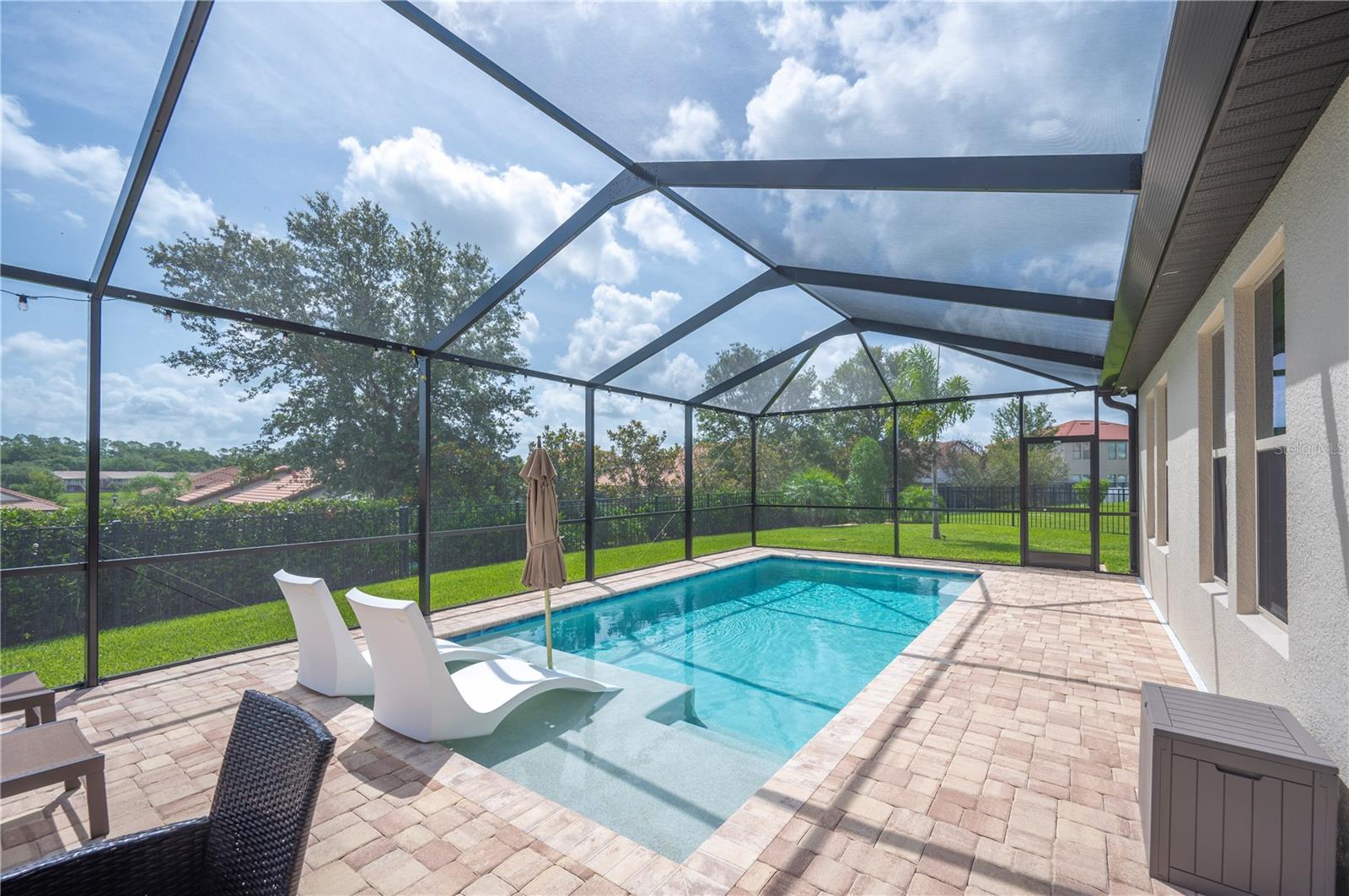 4124 PRIMA LAGO CIRCLE