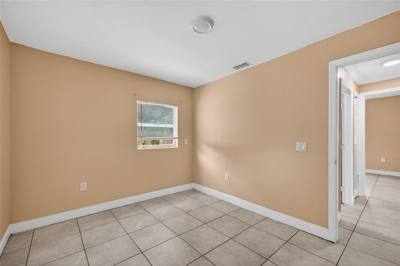 0TY | LAKEWOOD ESTATES UNIT NO 3 - Residential