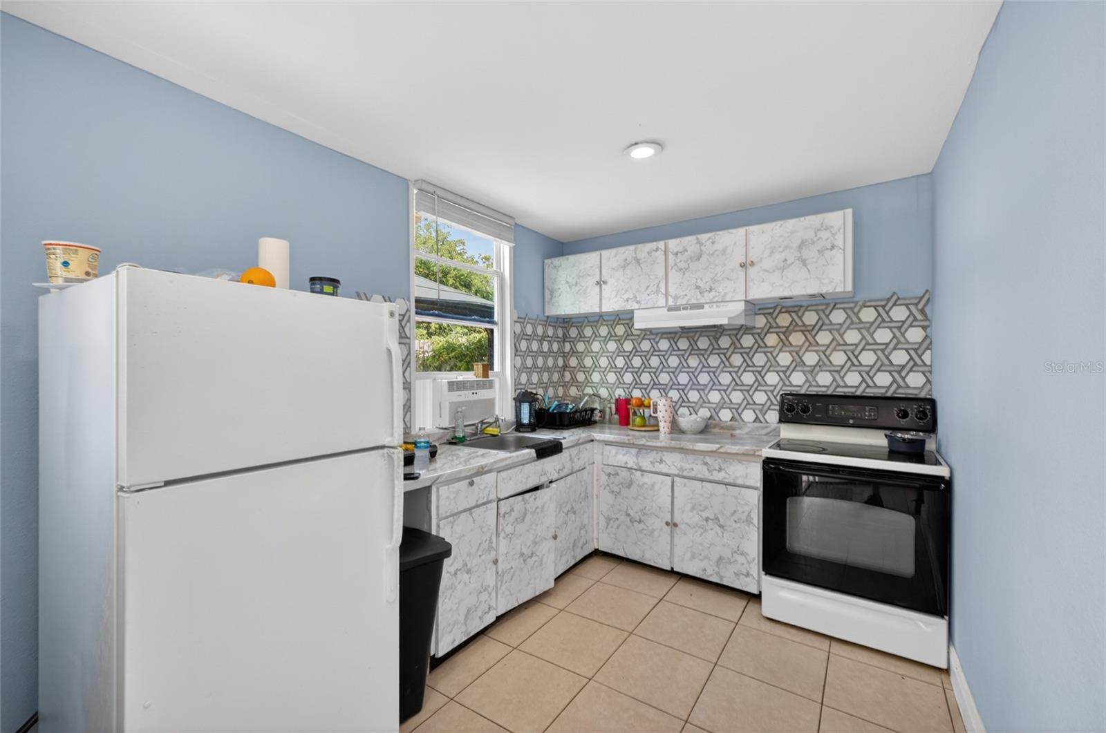 0TY | LAKEWOOD ESTATES UNIT NO 3 - Residential