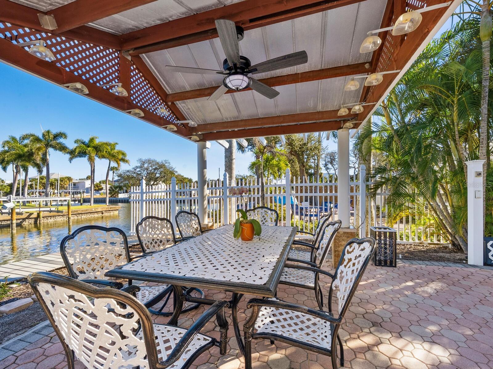 SARASOTA BEACH - Residential