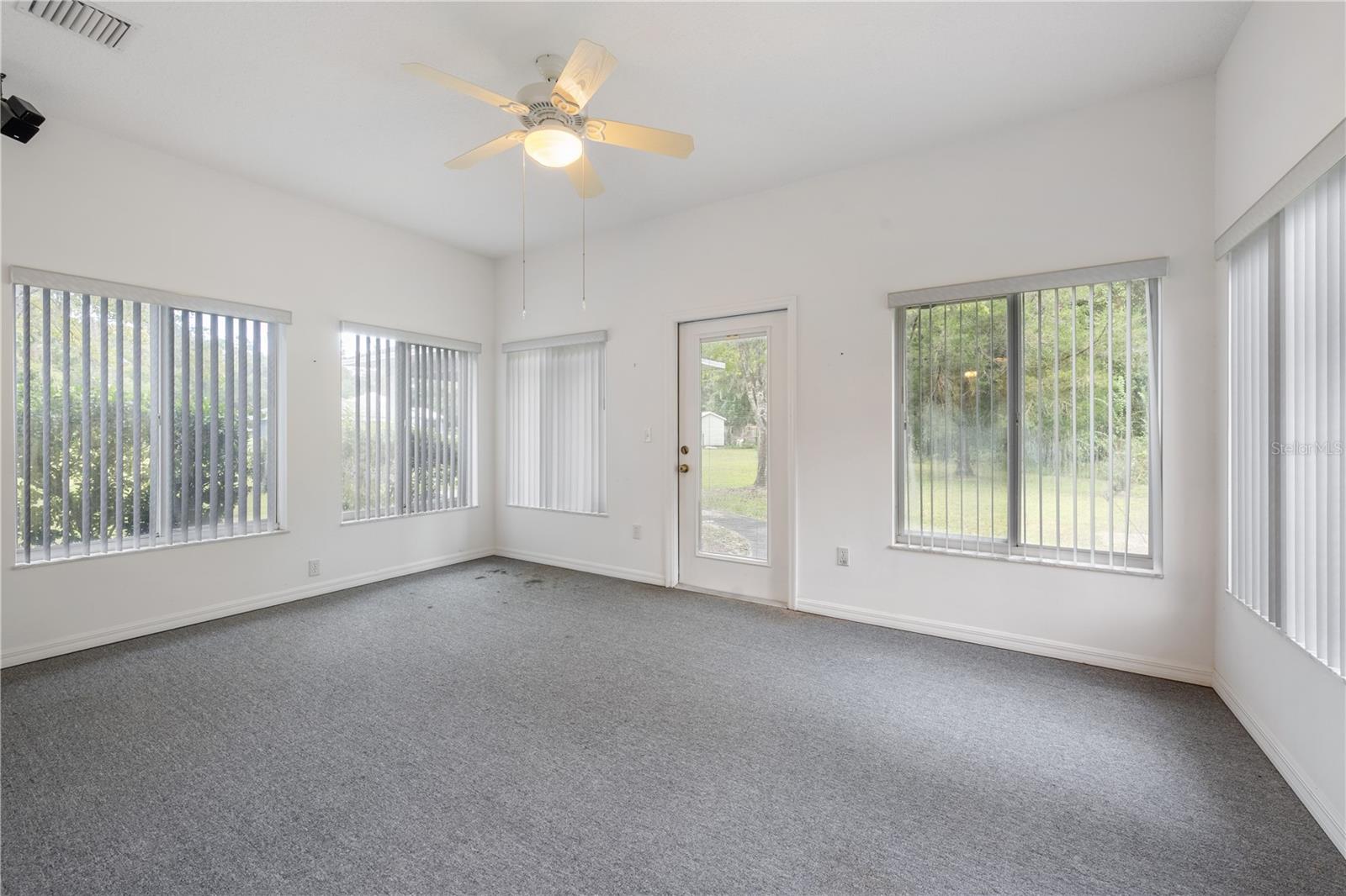 SPRING LAKE ESTATES - Residential