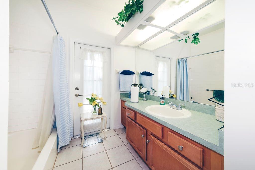 RAINBOW SPGS 05 REP - Residential