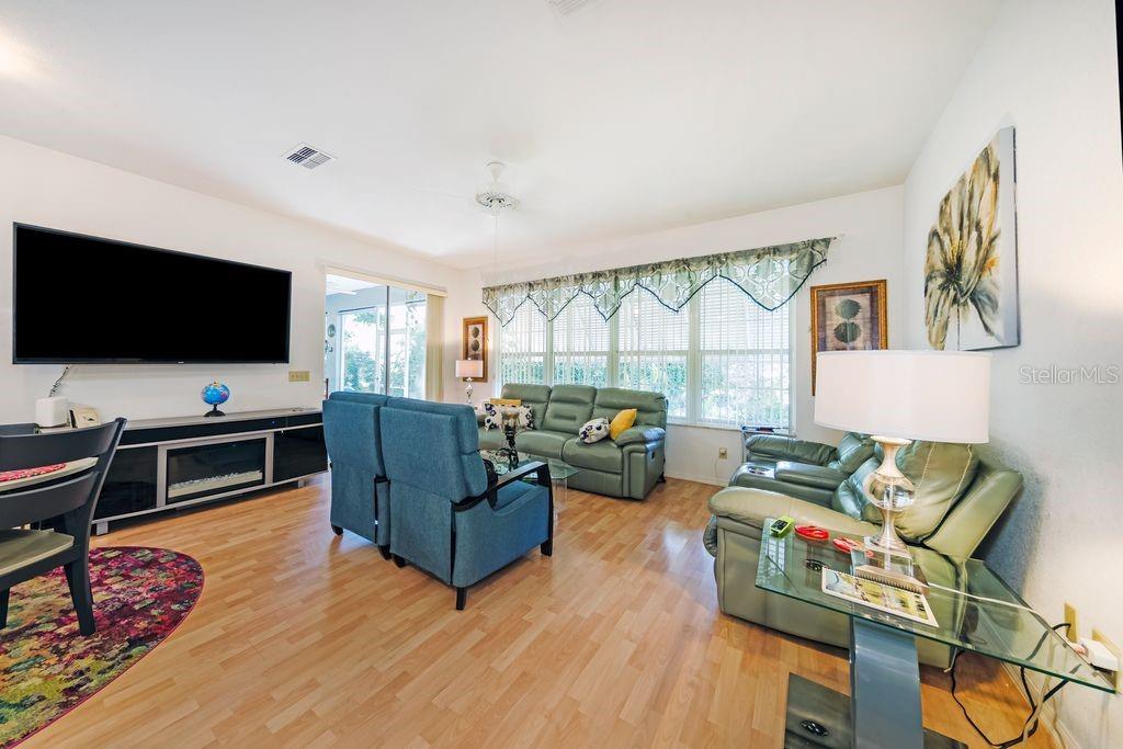 RAINBOW SPGS 05 REP - Residential