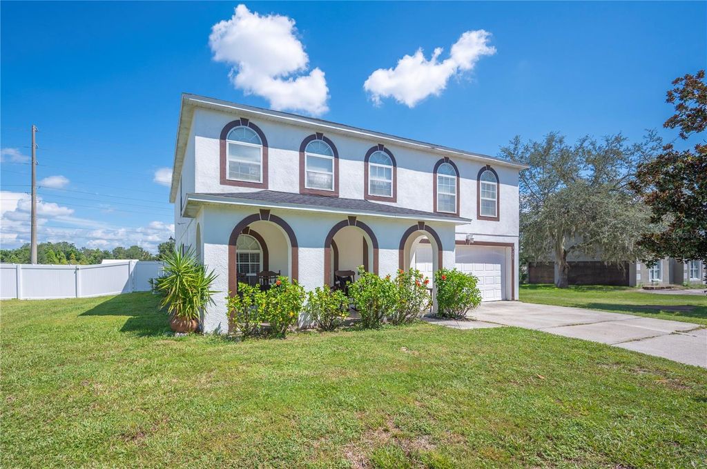 Photo of 5155 Spanish Oaks Drive, Lakeland, FL 33805 (MLS # L4955418)